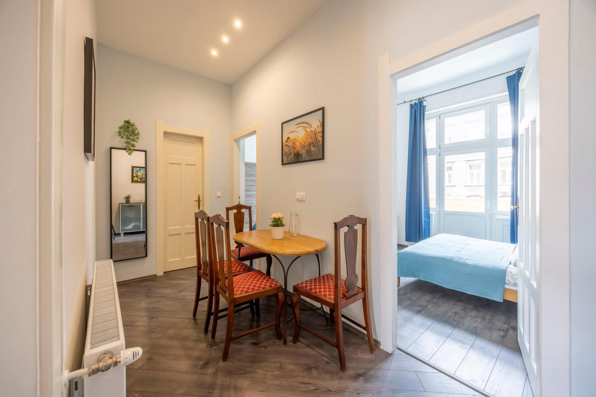 Explore Budapest From A Central Cozy Home & Sweet Retreat Екстериор снимка