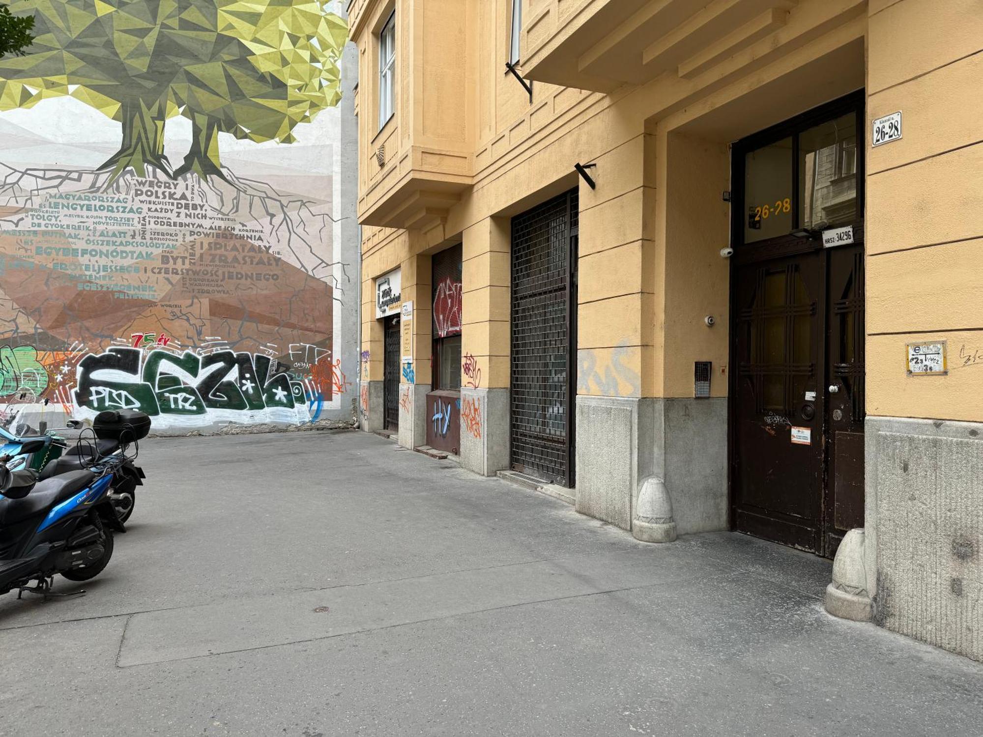 Explore Budapest From A Central Cozy Home & Sweet Retreat Екстериор снимка